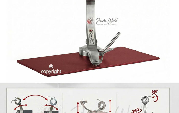 Jamonero 17951 Don Benito con múltiples movimientos del herraje sobre la base. Herraje de acero inoxidable macizo, con base de acero pintada en color rojo. Sistema giratorio y basculante o balancín para mover el jamón a la posición de corte deseada.